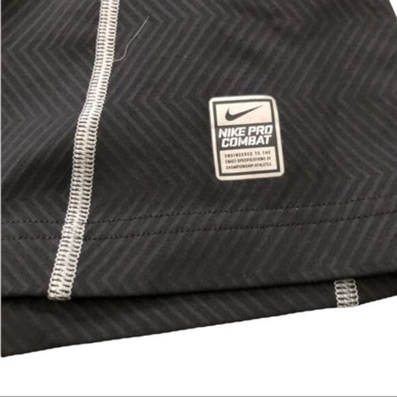 Nike Pro Combat Dri-Fit Hyperwarm Lite quarter zip Large - Picture 3 of 7